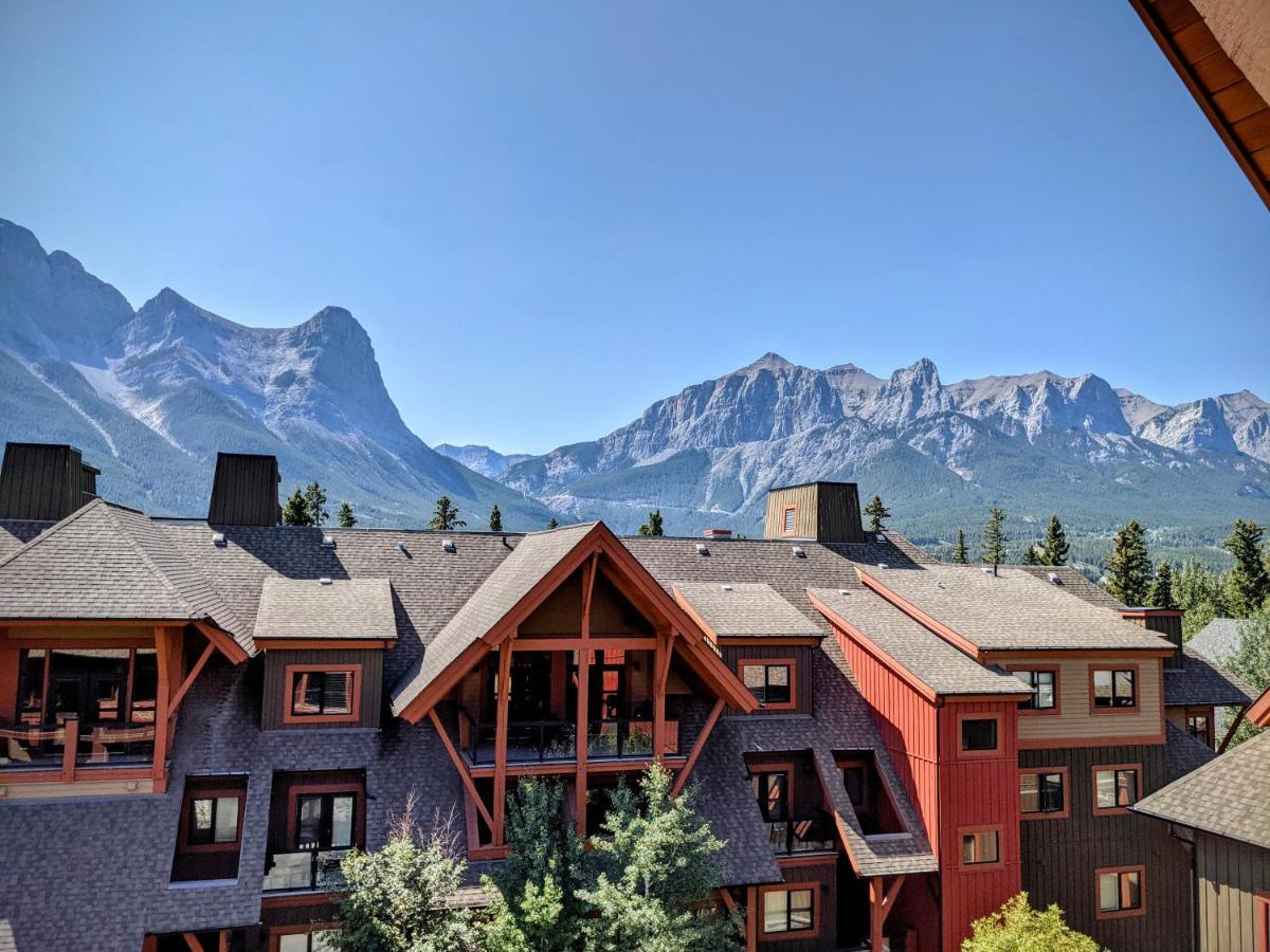 Spectacular Penthouse With Amazing Views, Indoor Pool And Hot Tub Hotell Canmore Eksteriør bilde
