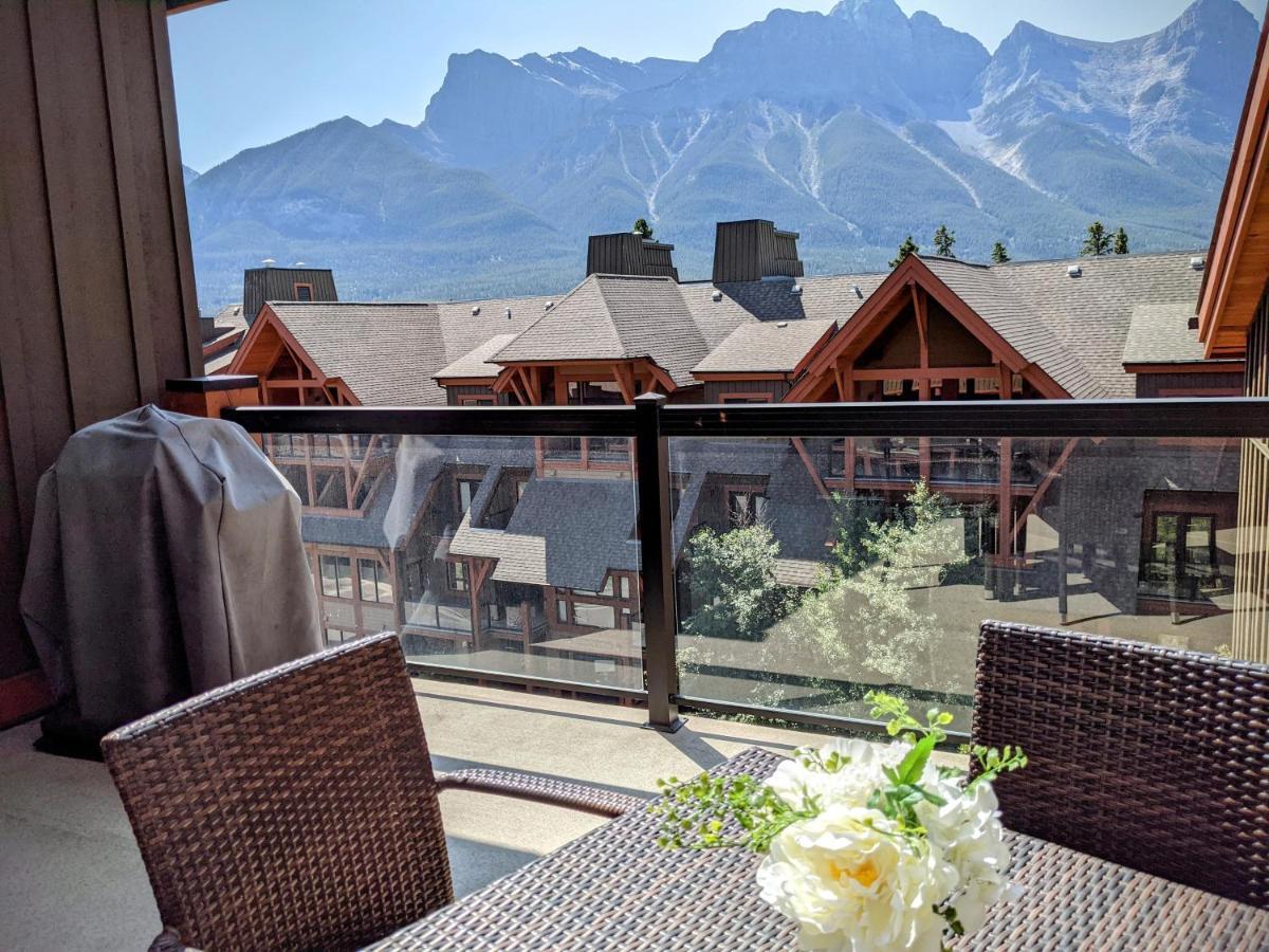 Spectacular Penthouse With Amazing Views, Indoor Pool And Hot Tub Hotell Canmore Eksteriør bilde