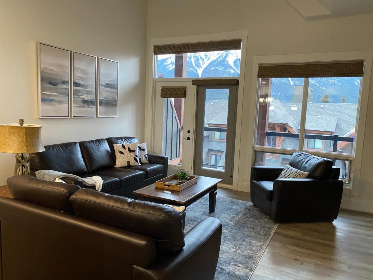Spectacular Penthouse With Amazing Views, Indoor Pool And Hot Tub Hotell Canmore Eksteriør bilde